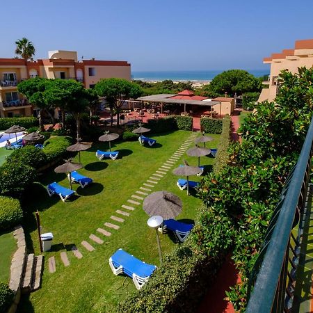 Aparthotel Las Dunas Chiclana de la Frontera Bagian luar foto