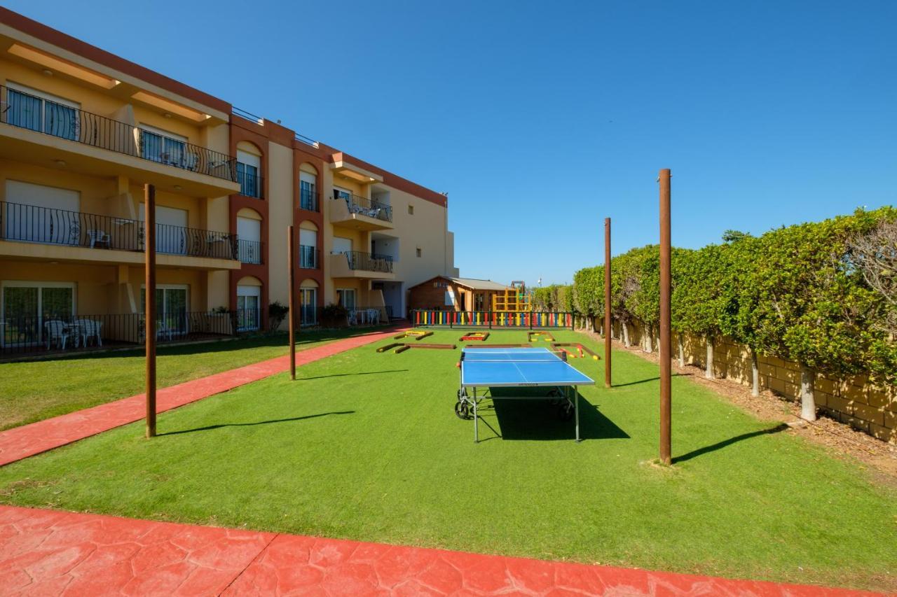 Aparthotel Las Dunas Chiclana de la Frontera Bagian luar foto